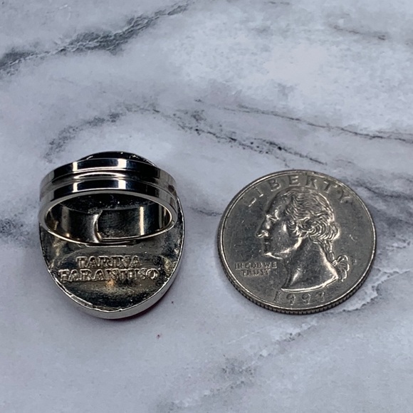 Tarina Tarantino Vintage Rose Crystal Cameo Ring - Picture 4 of 4